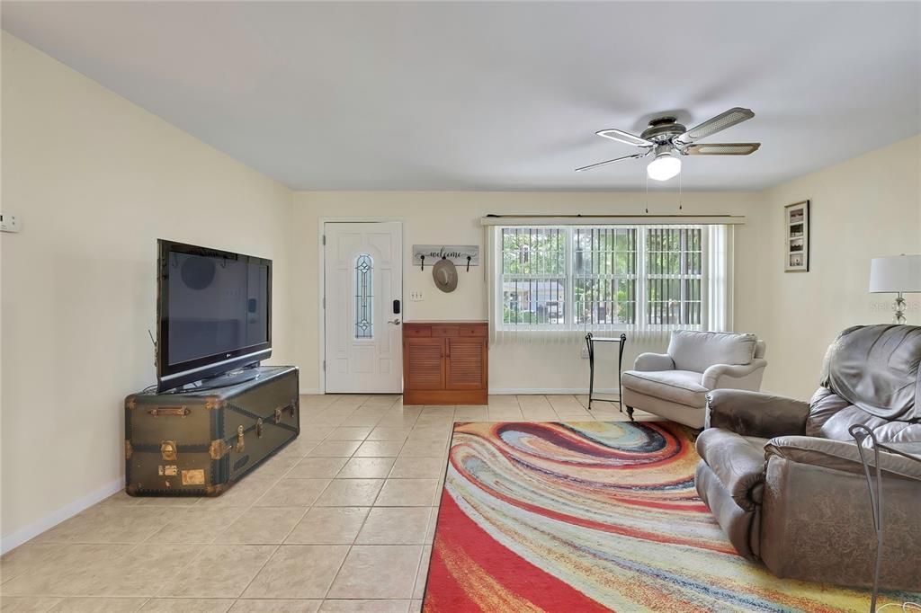 Activo con contrato: $179,000 (2 camas, 1 baños, 1112 Pies cuadrados)