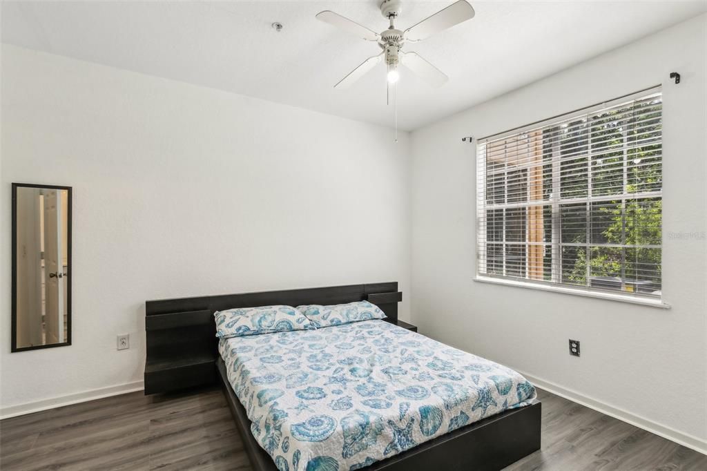 En Venta: $172,000 (2 camas, 2 baños, 1032 Pies cuadrados)