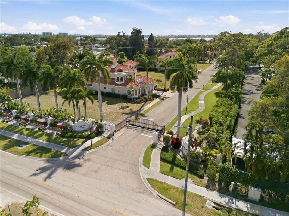 待售: $1,370,000 (5 贝兹, 4 浴室, 3357 平方英尺)