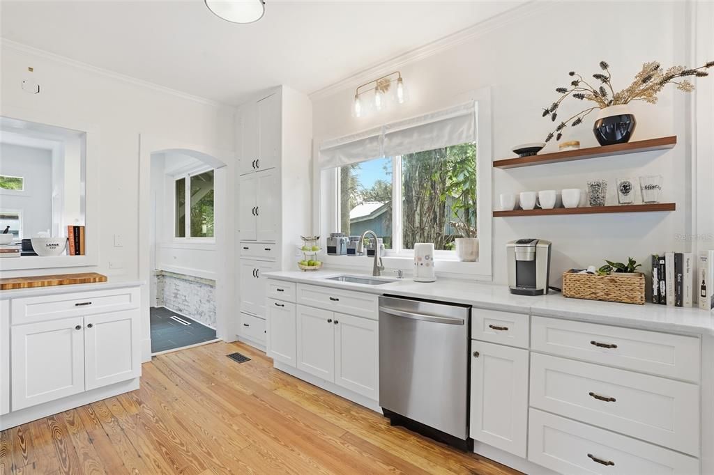For Sale: $895,000 (4 beds, 2 baths, 2936 Square Feet)