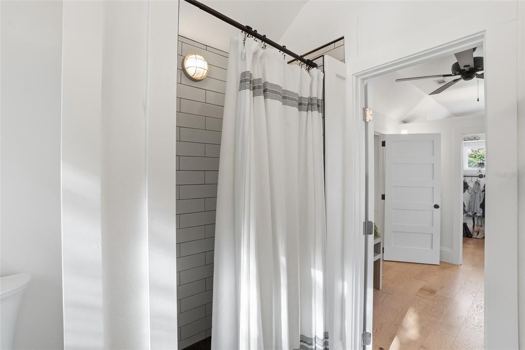 For Sale: $895,000 (4 beds, 2 baths, 2936 Square Feet)
