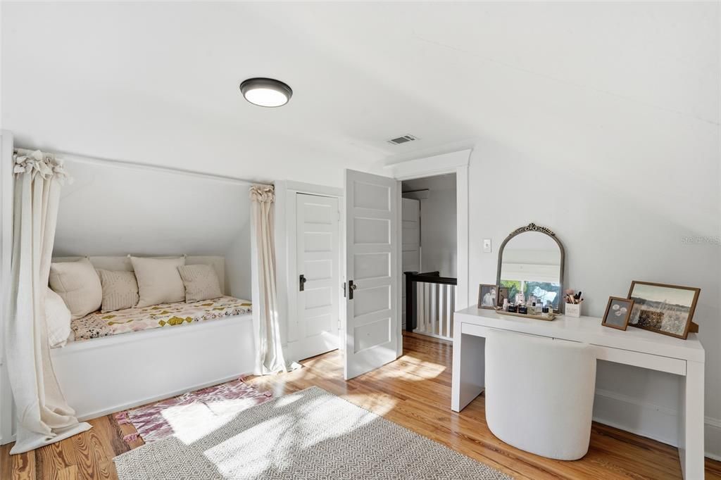 For Sale: $895,000 (4 beds, 2 baths, 2936 Square Feet)