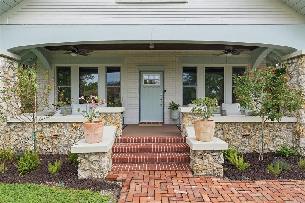 For Sale: $895,000 (4 beds, 2 baths, 2936 Square Feet)