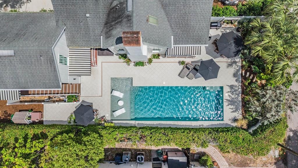 For Sale: $1,400,000 (4 beds, 3 baths, 2677 Square Feet)