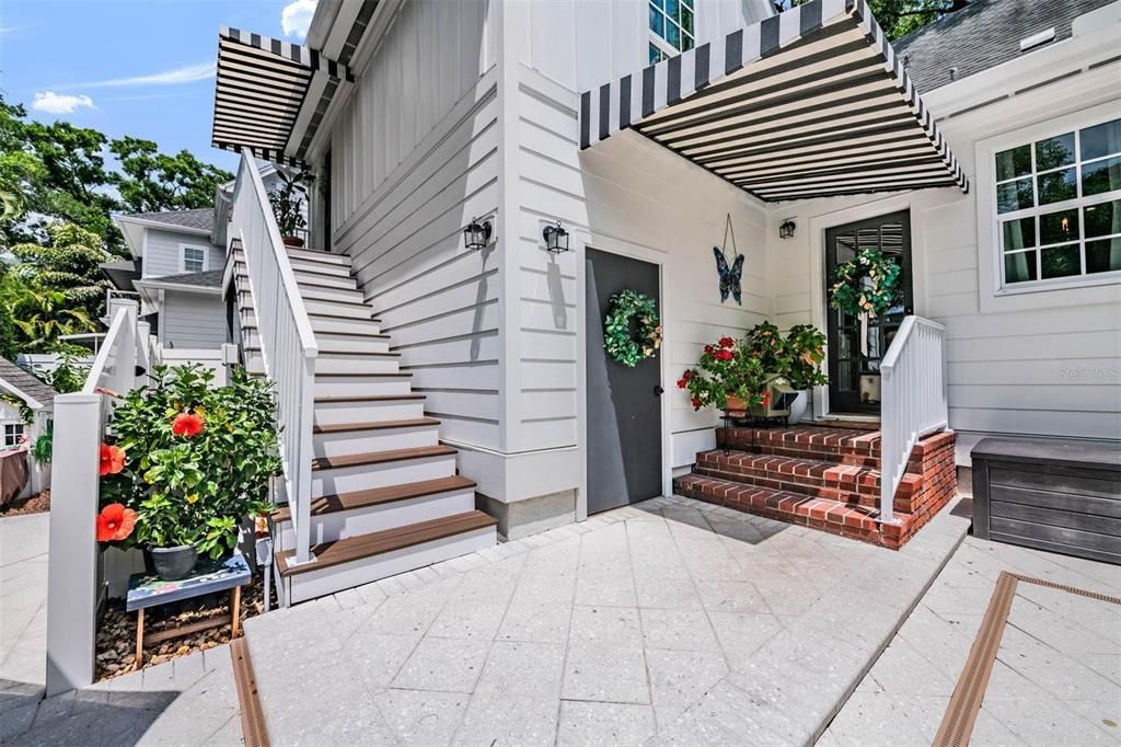 For Sale: $1,400,000 (4 beds, 3 baths, 2677 Square Feet)
