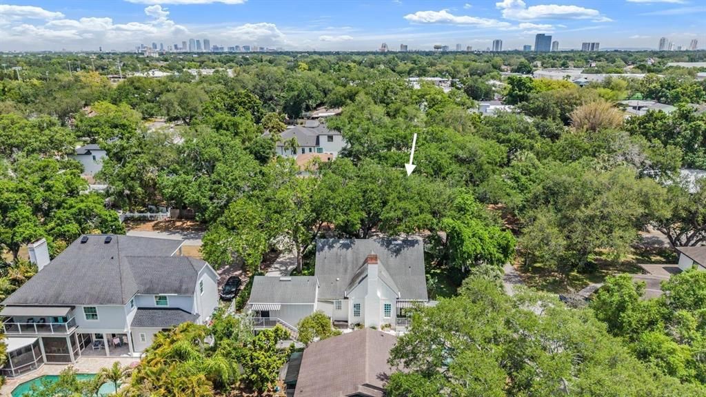 For Sale: $1,400,000 (4 beds, 3 baths, 2677 Square Feet)