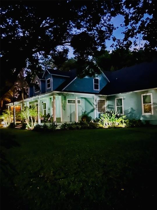 For Sale: $1,145,000 (4 beds, 2 baths, 2469 Square Feet)