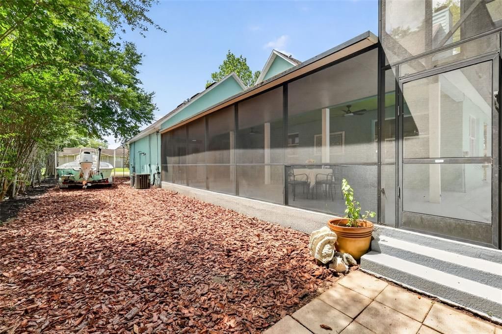 For Sale: $1,145,000 (4 beds, 2 baths, 2469 Square Feet)