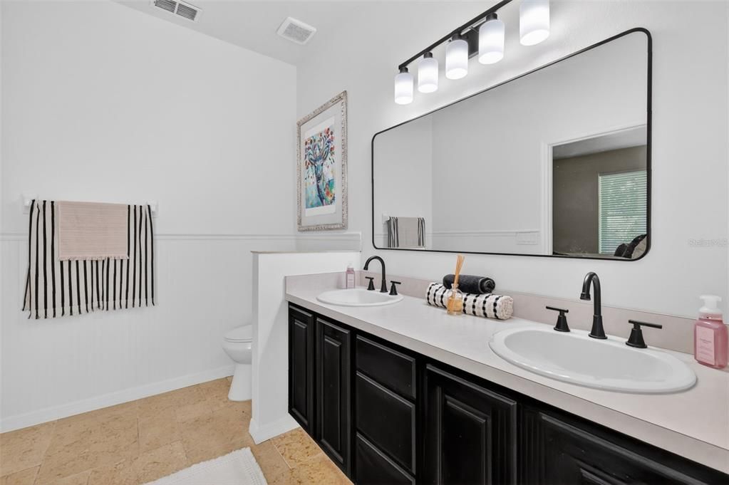 For Sale: $1,145,000 (4 beds, 2 baths, 2469 Square Feet)