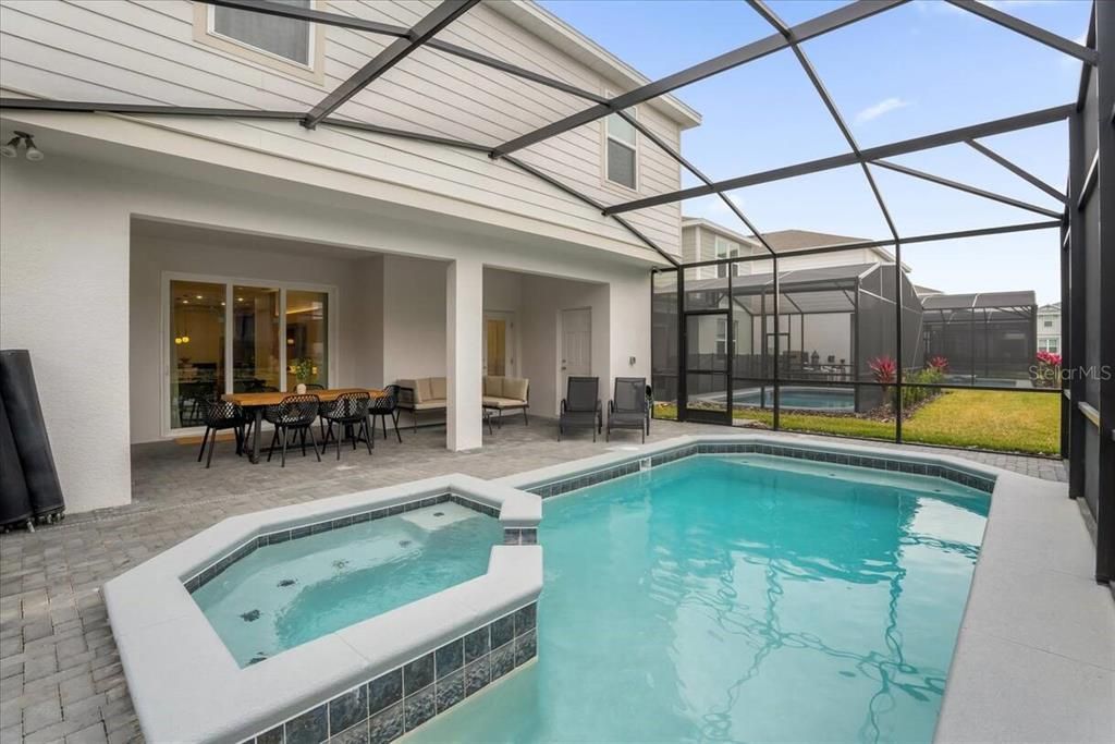 En Venta: $919,000 (7 camas, 5 baños, 3286 Pies cuadrados)