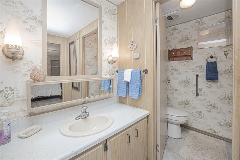 На продажу: $75,000 (2 спален, 2 ванн, 864 Квадратных фут)