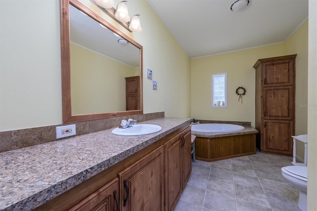 En Venta: $749,900 (3 camas, 2 baños, 1612 Pies cuadrados)