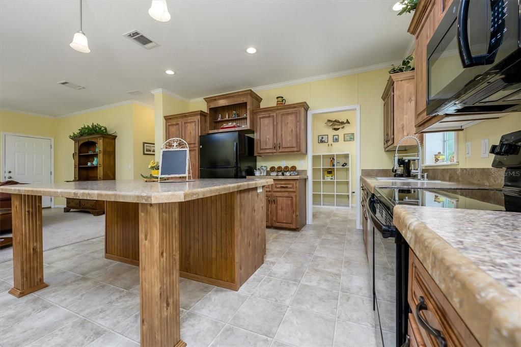 En Venta: $749,900 (3 camas, 2 baños, 1612 Pies cuadrados)