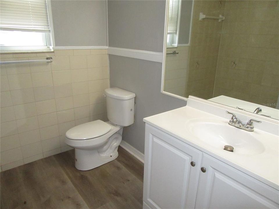 Active With Contract: $289,900 (3 beds, 2 baths, 2090 Square Feet)