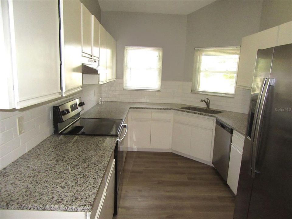 Active With Contract: $289,900 (3 beds, 2 baths, 2090 Square Feet)