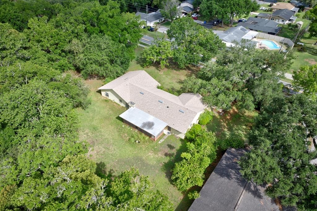 For Sale: $370,000 (3 beds, 3 baths, 2443 Square Feet)