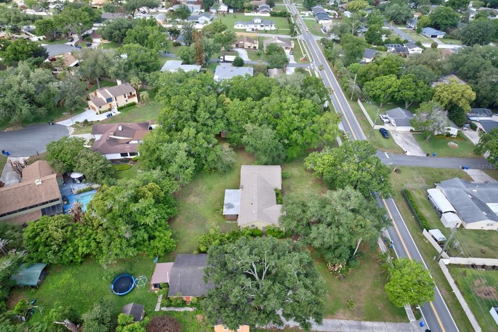 For Sale: $370,000 (3 beds, 3 baths, 2443 Square Feet)