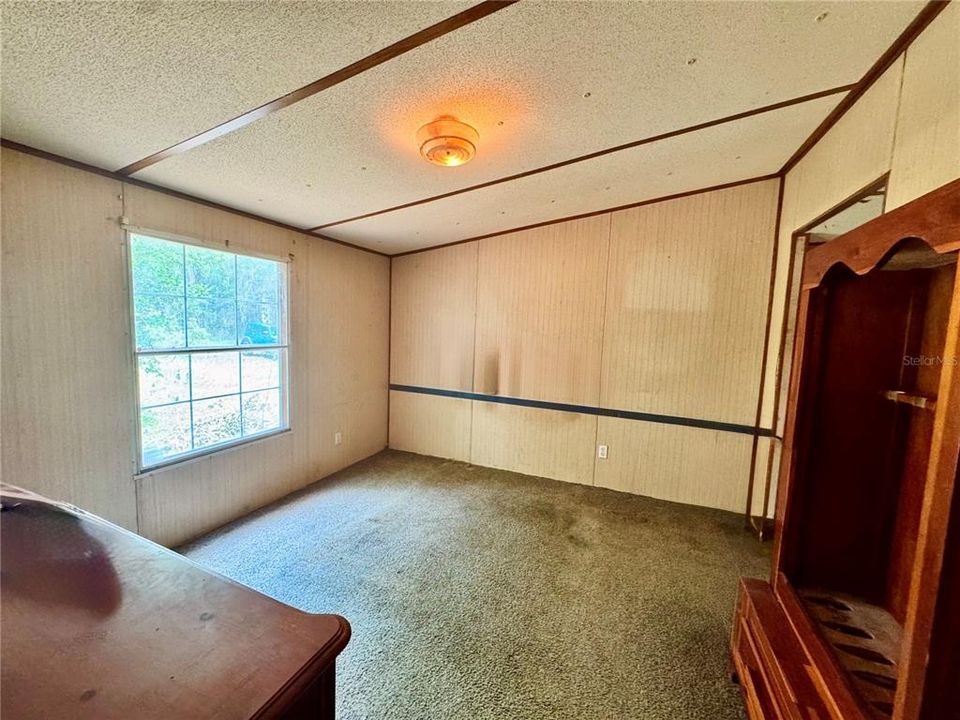 For Sale: $129,000 (3 beds, 2 baths, 1152 Square Feet)
