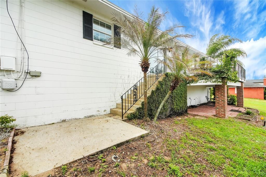 Activo con contrato: $272,900 (3 camas, 2 baños, 1600 Pies cuadrados)