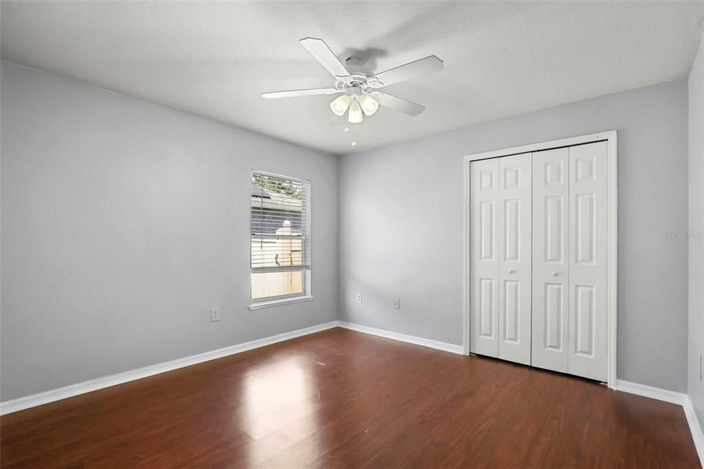 Activo con contrato: $359,000 (3 camas, 2 baños, 1612 Pies cuadrados)