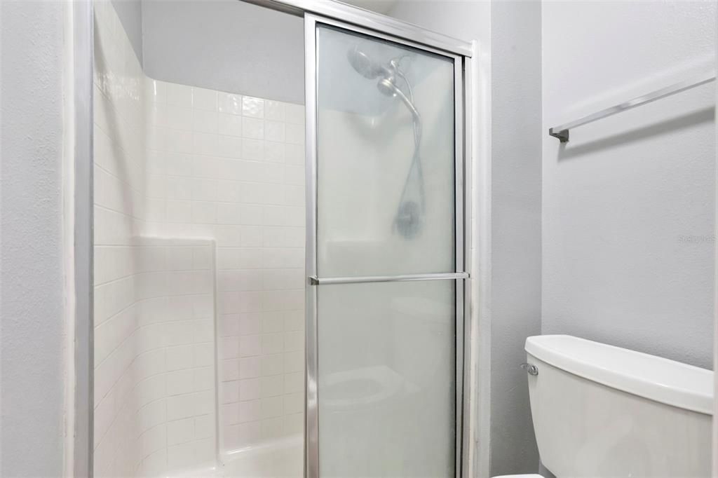 Activo con contrato: $359,000 (3 camas, 2 baños, 1612 Pies cuadrados)