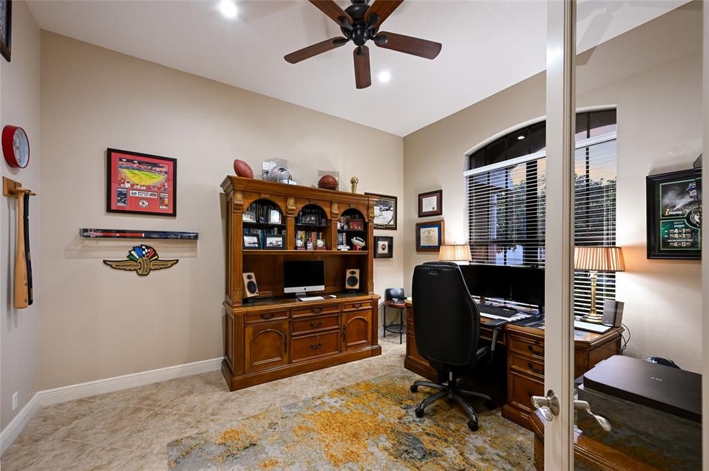 Activo con contrato: $875,000 (4 camas, 3 baños, 3026 Pies cuadrados)