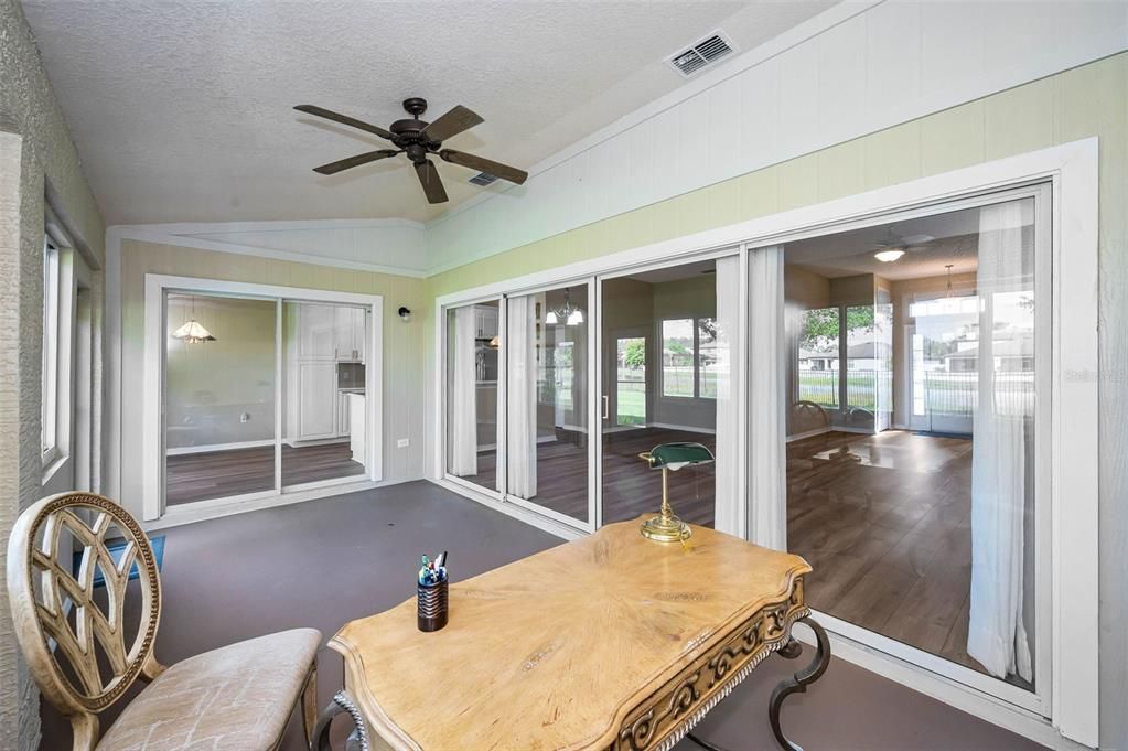 For Sale: $360,000 (2 beds, 2 baths, 1900 Square Feet)