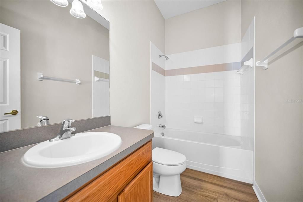 For Sale: $360,000 (2 beds, 2 baths, 1900 Square Feet)