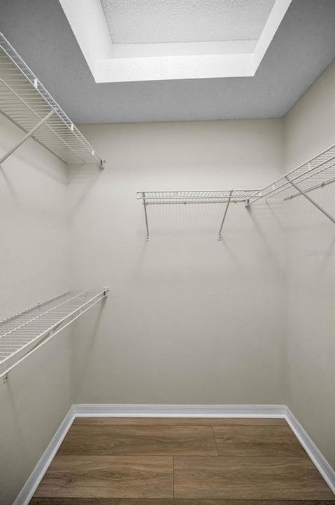 For Sale: $360,000 (2 beds, 2 baths, 1900 Square Feet)