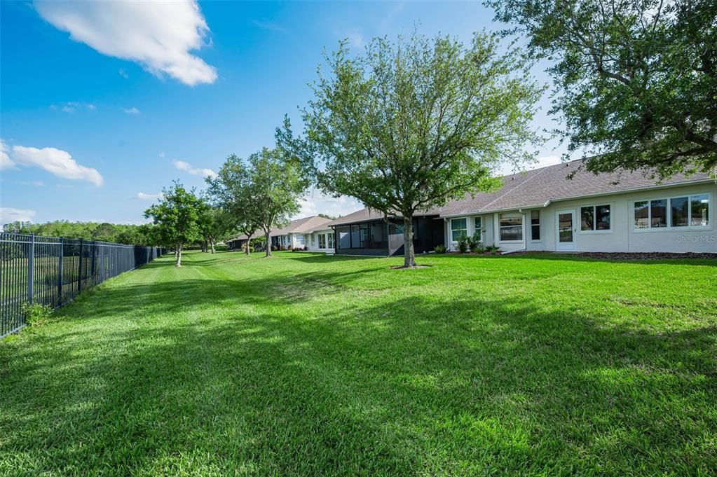 For Sale: $360,000 (2 beds, 2 baths, 1900 Square Feet)