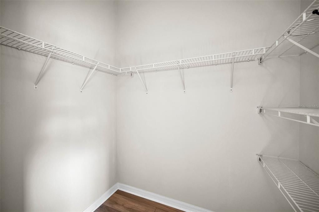 For Sale: $360,000 (2 beds, 2 baths, 1900 Square Feet)