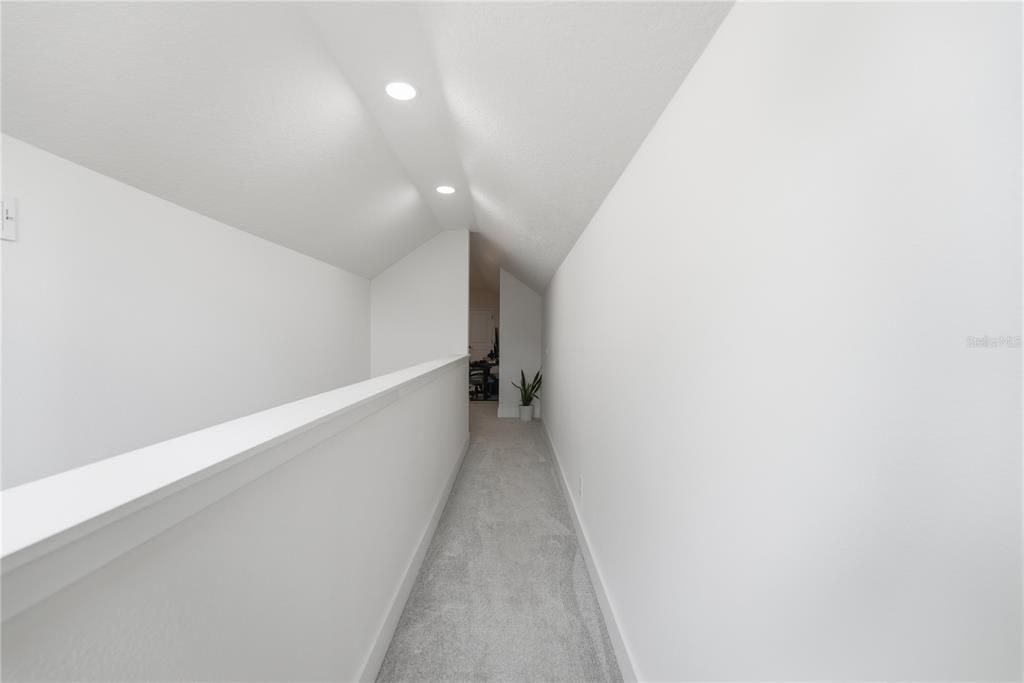 En Venta: $779,000 (5 camas, 3 baños, 2621 Pies cuadrados)