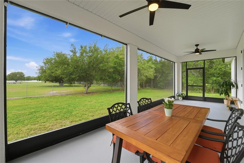 En Venta: $779,000 (5 camas, 3 baños, 2621 Pies cuadrados)