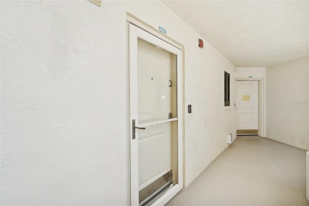 Activo con contrato: $475,000 (2 camas, 2 baños, 1372 Pies cuadrados)
