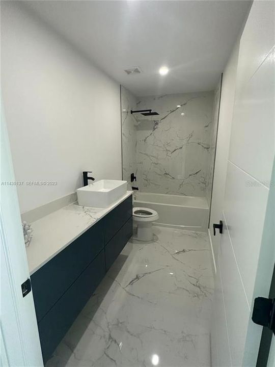 En Renta: $2,700 (4 camas, 2 baños, 1652 Pies cuadrados)
