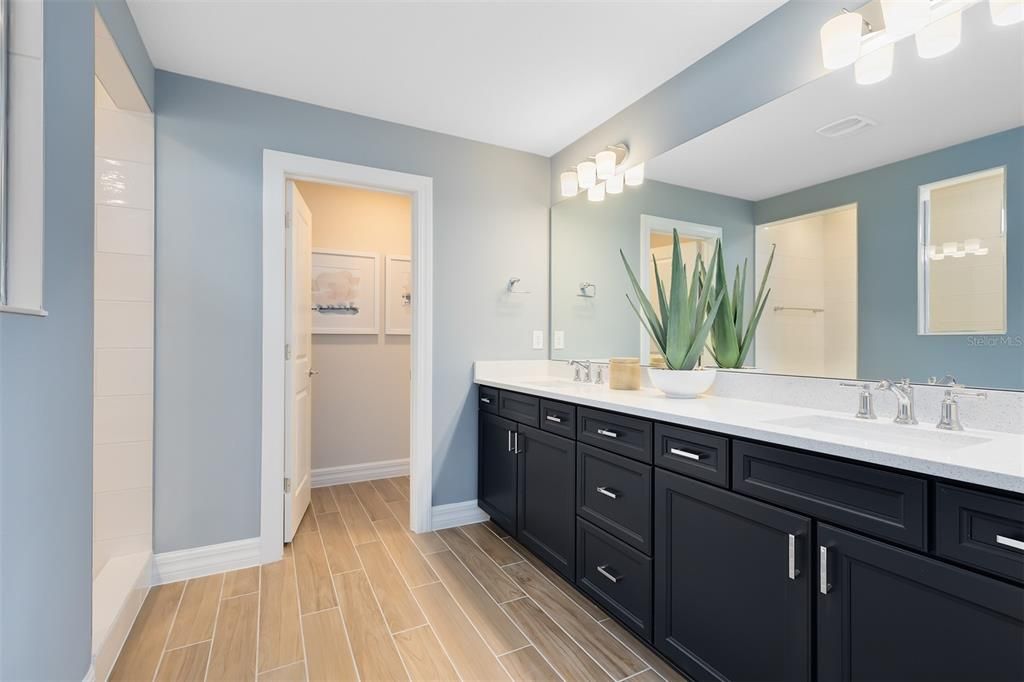 Active With Contract: $1,300,000 (5 beds, 4 baths, 3617 Square Feet)