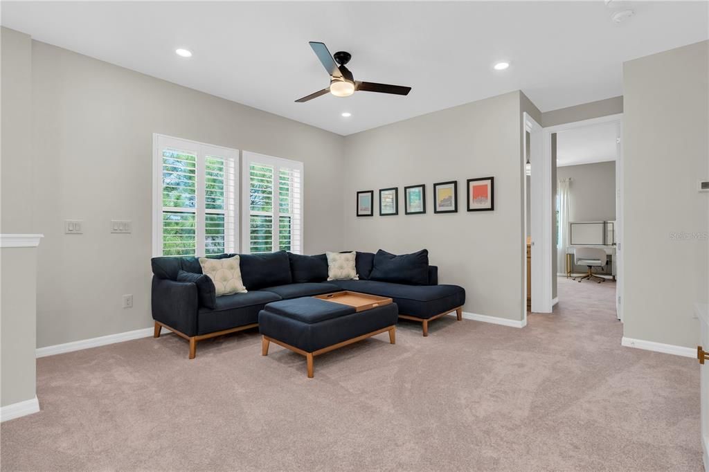 Activo con contrato: $789,900 (4 camas, 3 baños, 3320 Pies cuadrados)