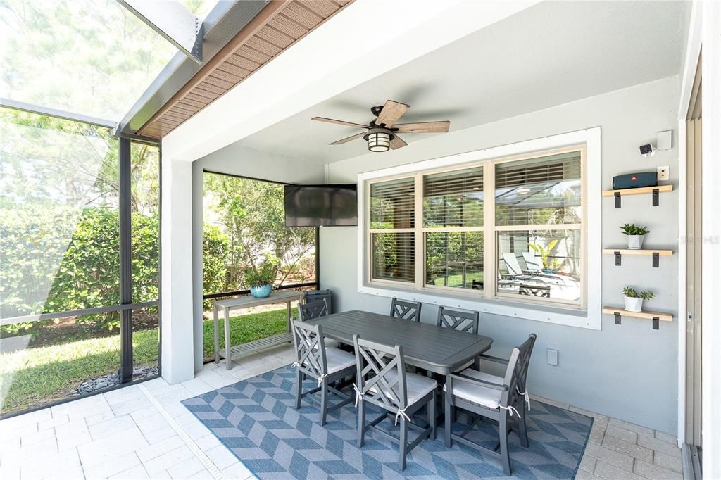 Activo con contrato: $789,900 (4 camas, 3 baños, 3320 Pies cuadrados)