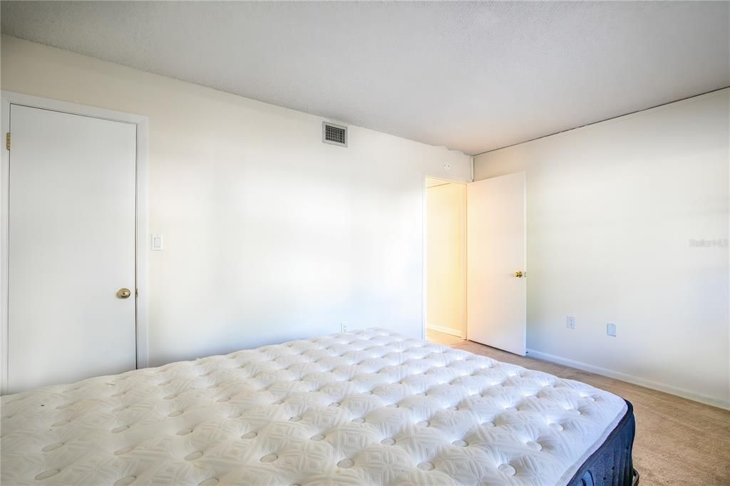 En Venta: $339,900 (3 camas, 3 baños, 1613 Pies cuadrados)