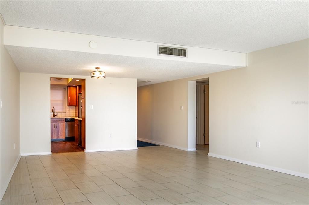 En Venta: $339,900 (3 camas, 3 baños, 1613 Pies cuadrados)