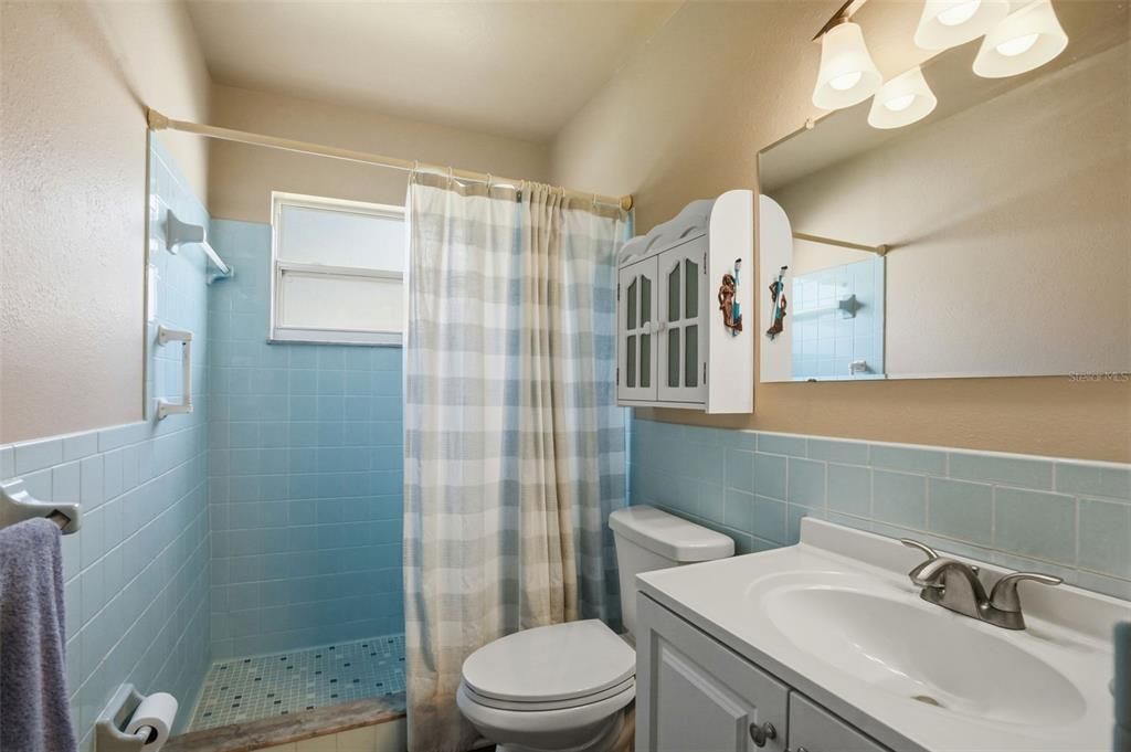 Activo con contrato: $434,000 (2 camas, 2 baños, 1574 Pies cuadrados)