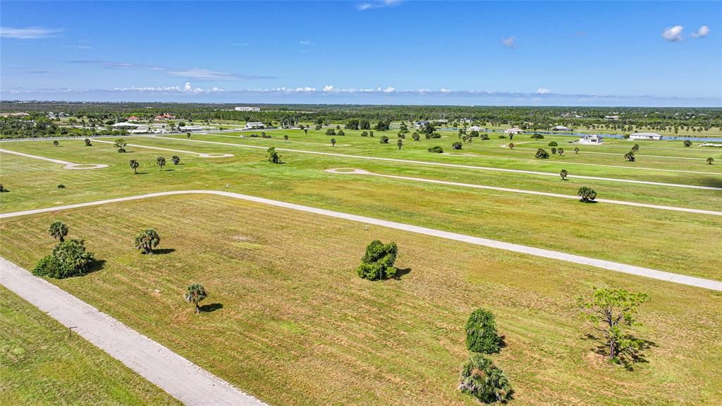 На продажу: $15,900 (0.18 acres)