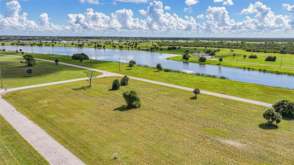 На продажу: $15,900 (0.18 acres)