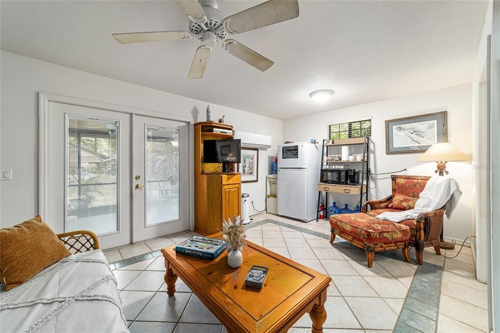 For Sale: $1,750,000 (3 beds, 2 baths, 2046 Square Feet)