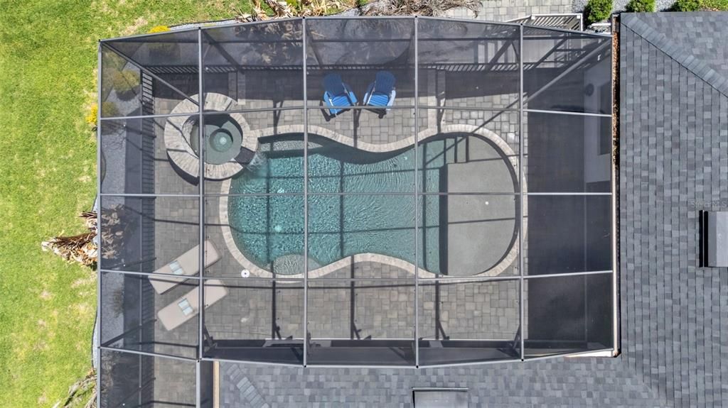 Activo con contrato: $1,275,000 (4 camas, 3 baños, 3186 Pies cuadrados)