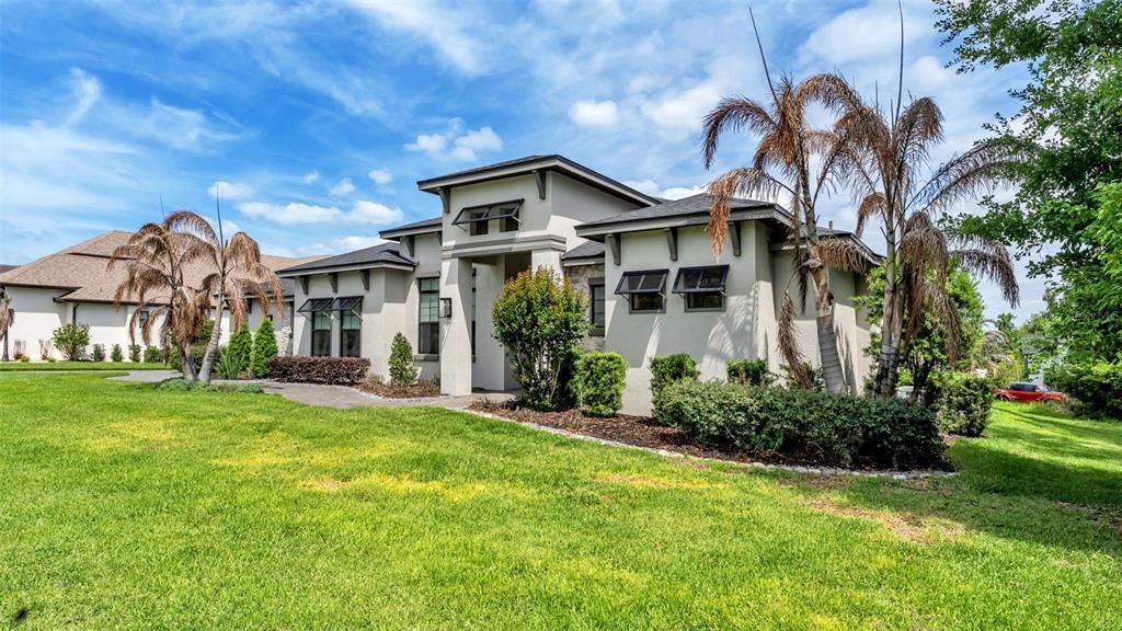 Activo con contrato: $1,275,000 (4 camas, 3 baños, 3186 Pies cuadrados)