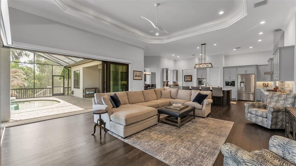 Activo con contrato: $1,275,000 (4 camas, 3 baños, 3186 Pies cuadrados)