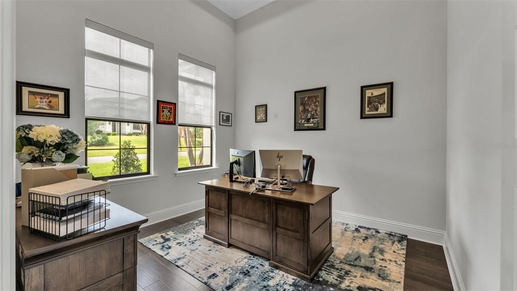 Activo con contrato: $1,275,000 (4 camas, 3 baños, 3186 Pies cuadrados)