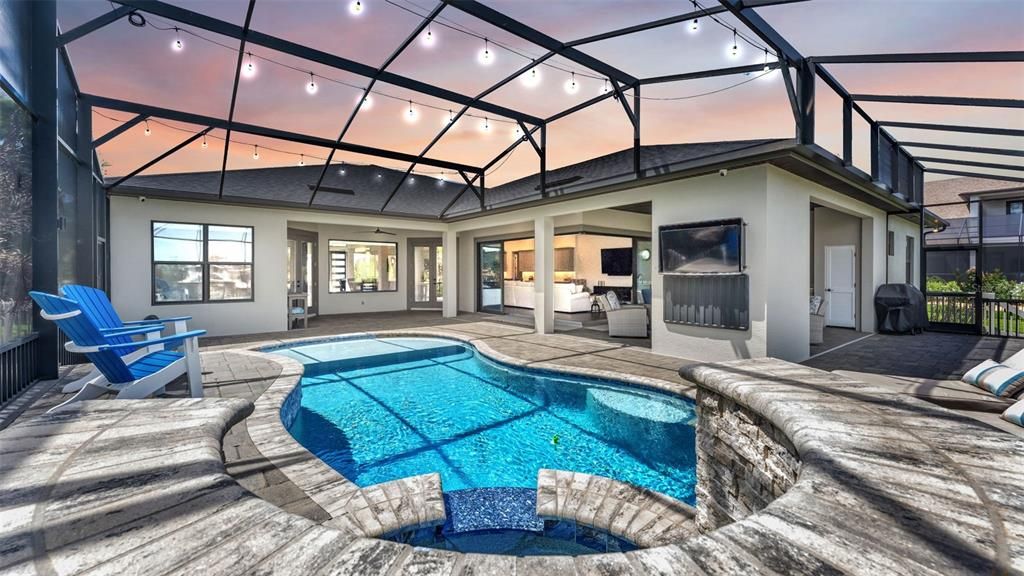 Activo con contrato: $1,275,000 (4 camas, 3 baños, 3186 Pies cuadrados)