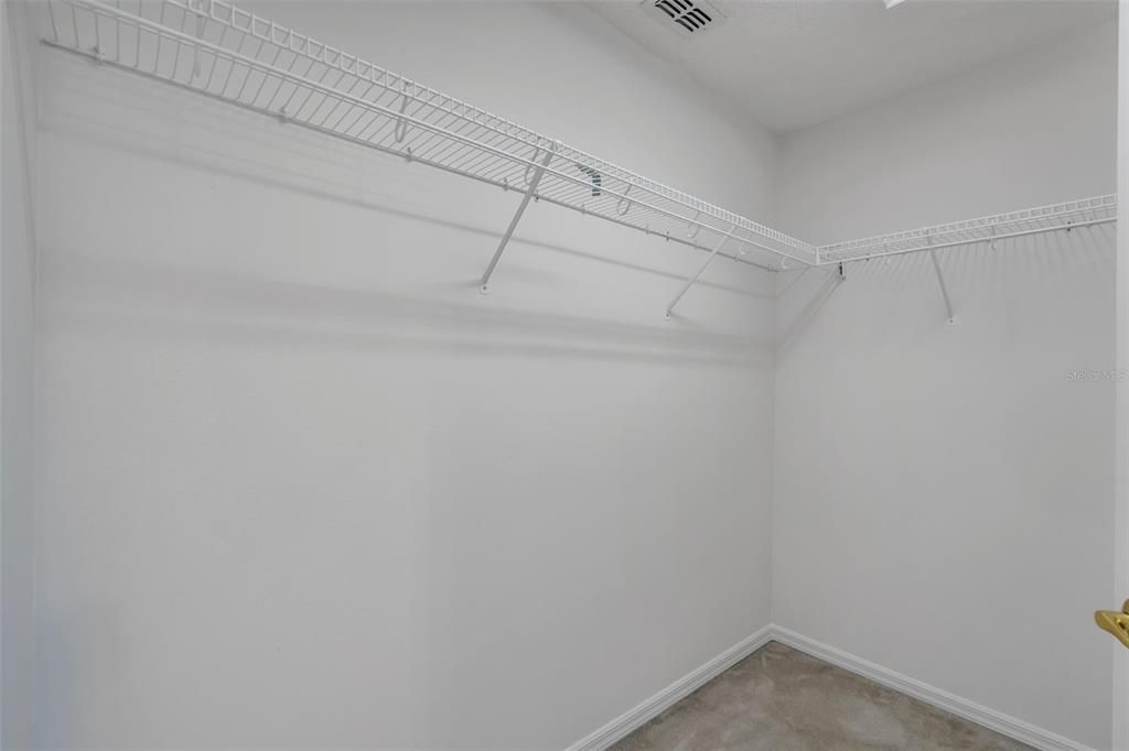 На продажу: $289,900 (2 спален, 2 ванн, 1327 Квадратных фут)